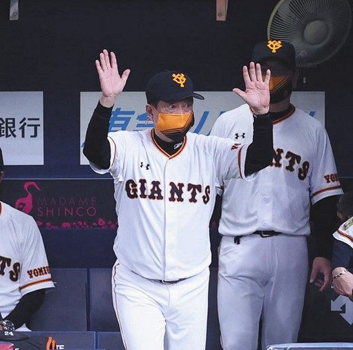 巨人屈辱 球団ワースト13失点で日本シリーズ7連敗 第3戦からはソフトバンク無敵のペイペイd決戦 中日スポーツ 東京中日スポーツ
