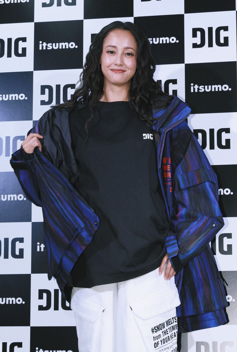 沢尻エリカ、スノーウエア姿で久しぶりに公の場「このまま飛行機に乗っ