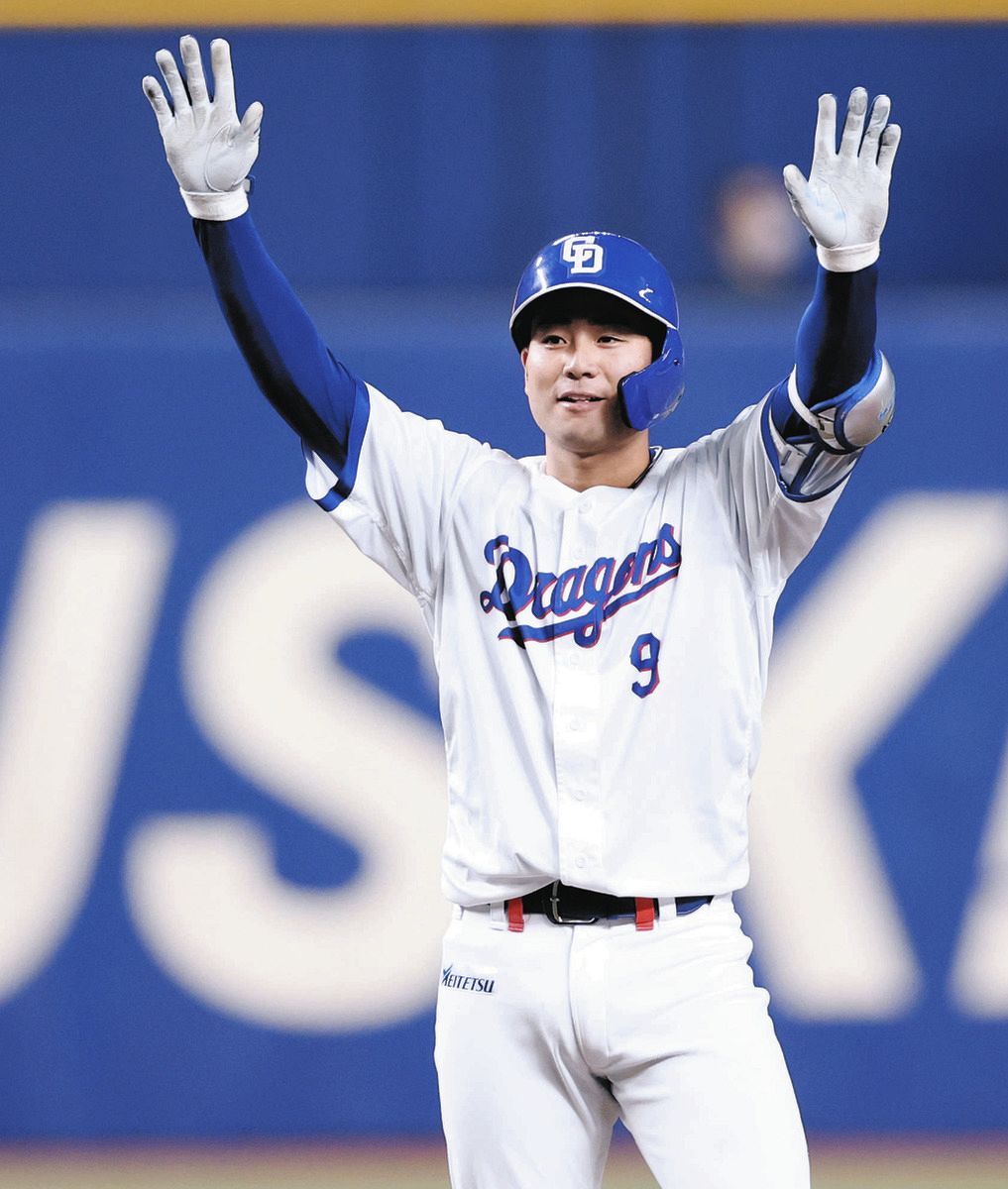 中日・石伊雄太「なんとか走者をかえしたいと」5回に貴重な追加点と