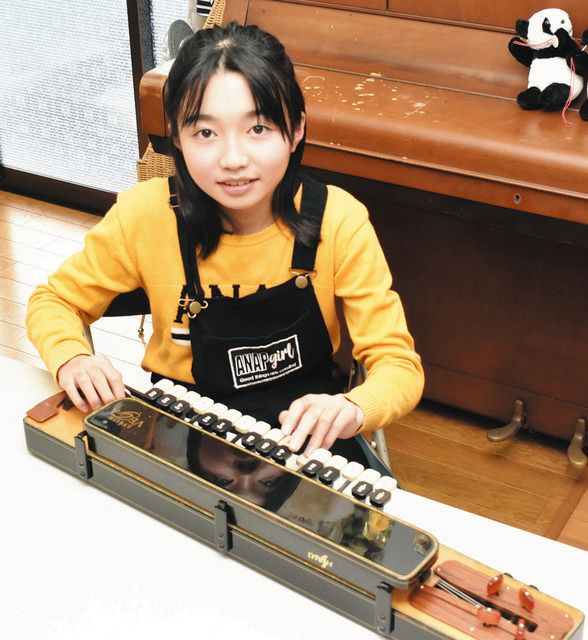 出番です＞ 大正琴12歳以下ソロ部門全国1位・吉富心音さん（11