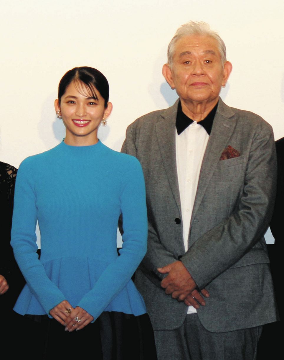 岡本玲 
