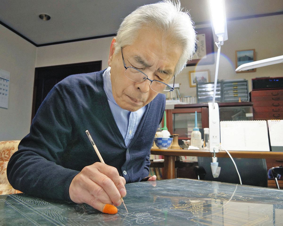 輪島塗蒔絵師 坂井で再開 能登地震で被災 坪井さん故郷に工房 ：日刊
