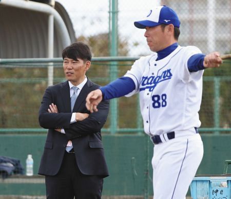 井端弘和氏の野球人生を変えたノムさんからの1本の電話 感謝しても感謝しきれません 中日スポーツ 東京中日スポーツ