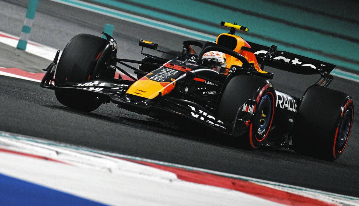 角田裕毅は10番手、レギュラー最後の予選でQ3入り、フェルスタッペンが