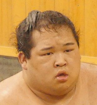 三段目の生田目、復帰の一番を白星で飾る 大きな声援に「後ろから押してもらっている」【大相撲初場所】:中日スポーツ・東京中日スポーツ