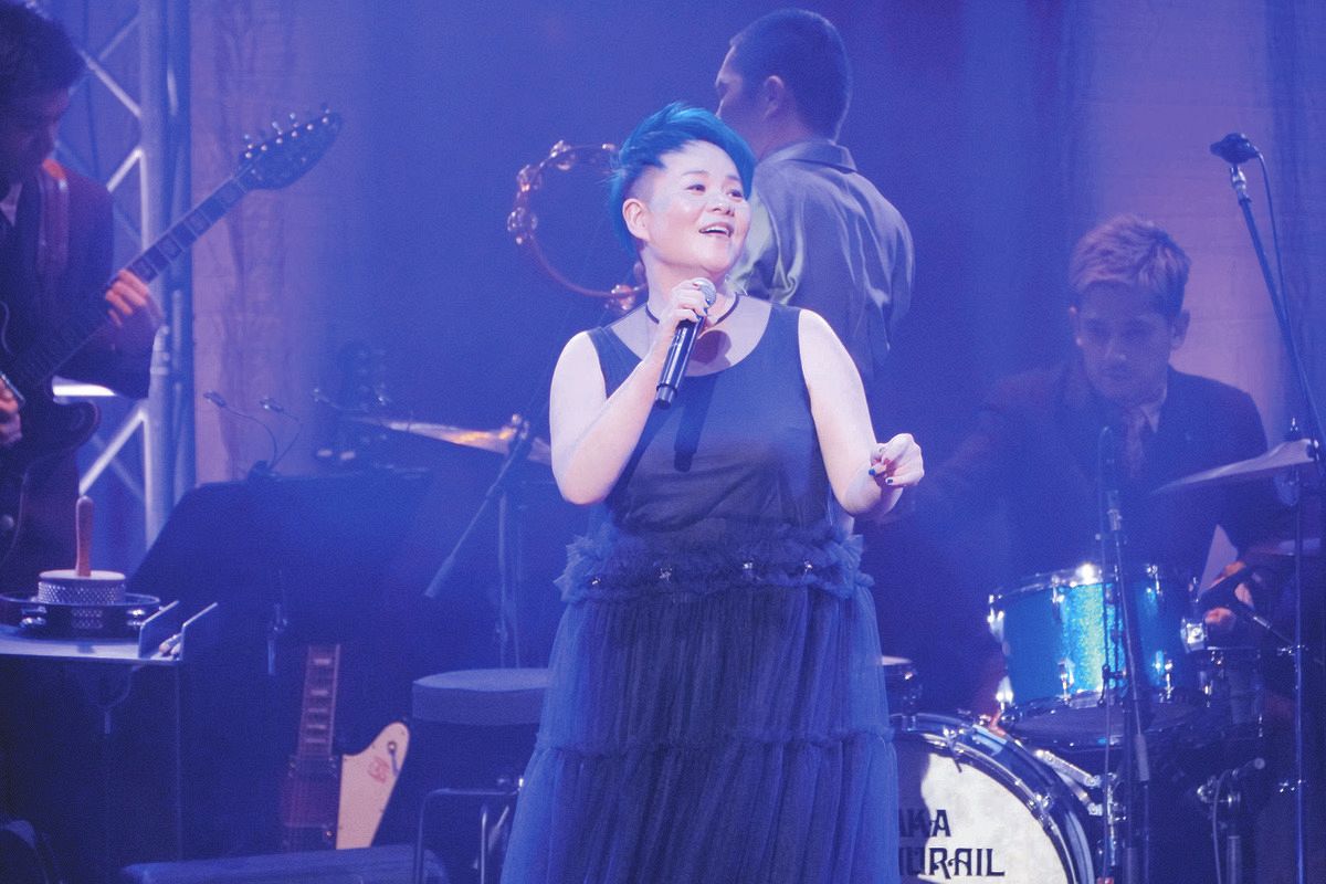 イソラ アルバム 1と2とベストアルバム,ライブコンサート,3と6と7　合計7枚 島津亜矢、ソウル＆POPSナンバーのみ20曲熱唱 カバーアルバム2作品を軸
