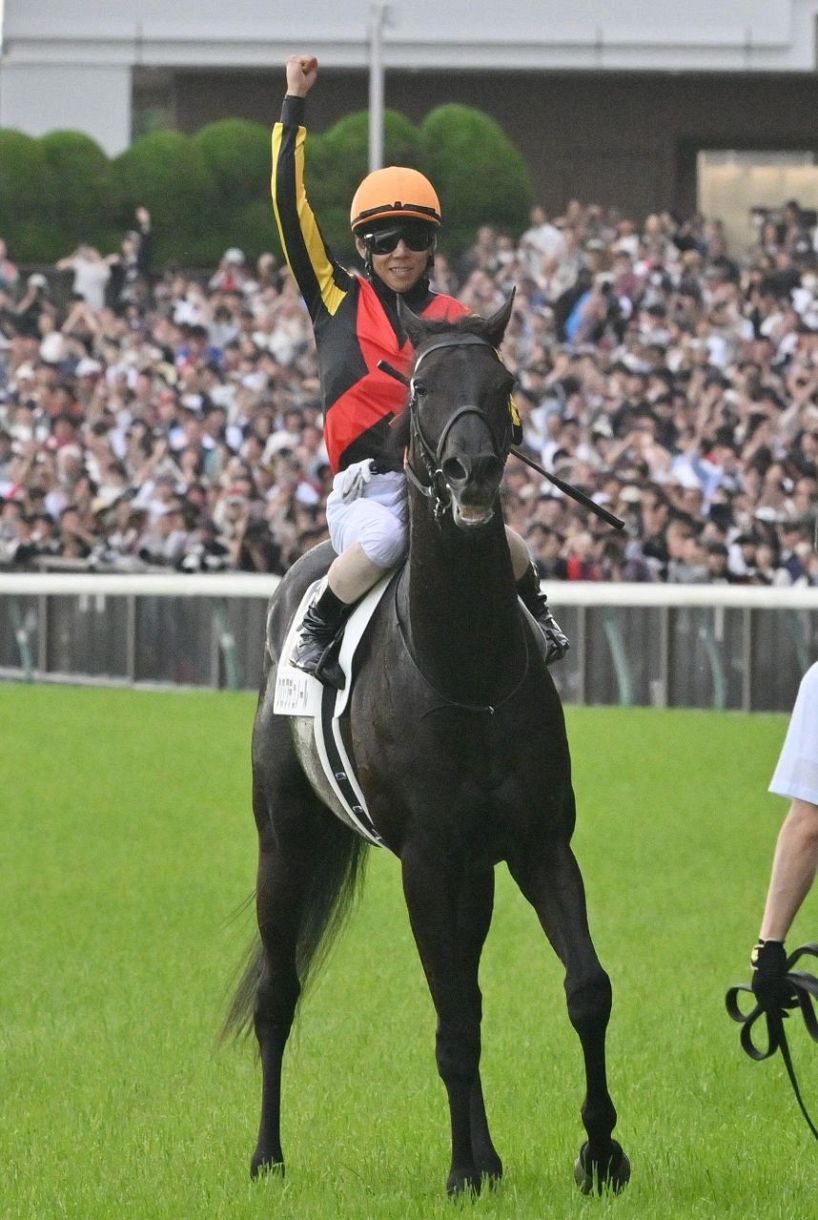 応援あるのみ」「頂上の景色を見せて」「鞍上続投という英断」 クロワ