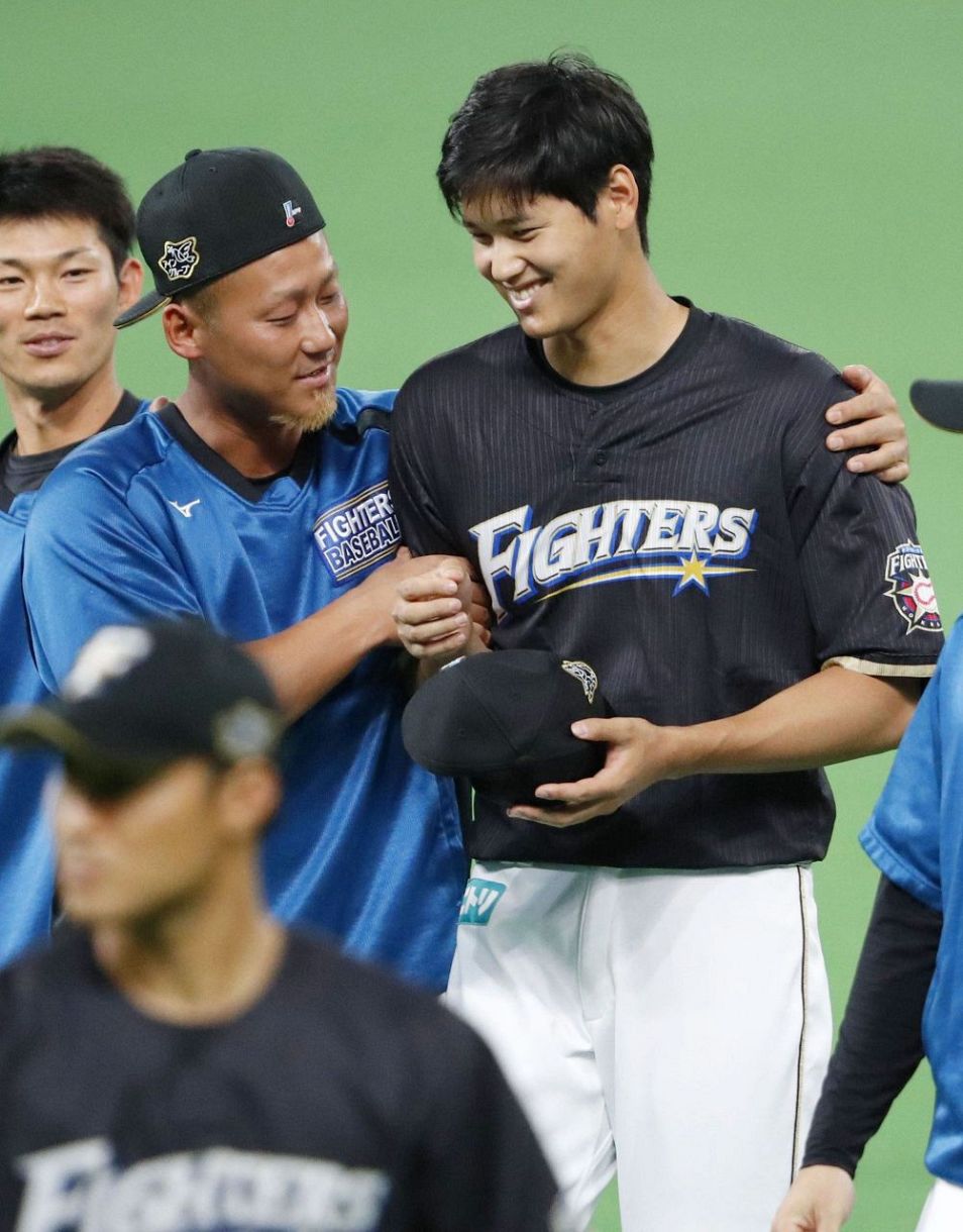 ◇【中田翔ヒストリー】大谷翔平とじゃれあう姿も…写真19枚：中日