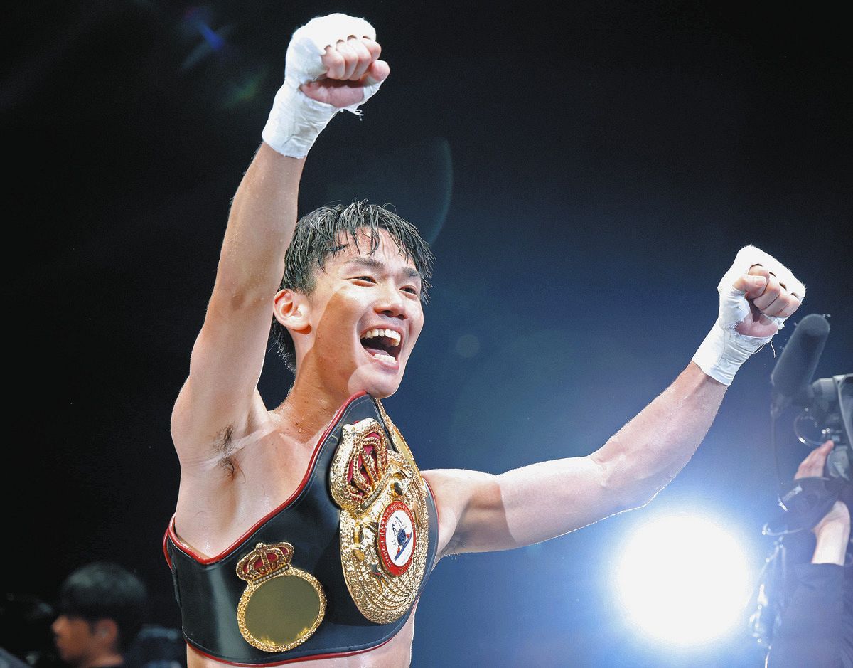 高見亨介、10回TKOでWBAライトフライ級チャンピオンに！ 強烈右フック