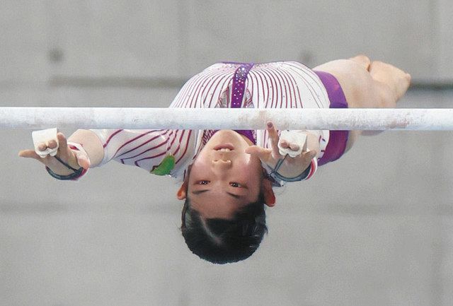 笠原有彩 逆転で初v 体操全日本選手権 愛知 春日井出身17歳 中日新聞web 笠原有彩 逆転で初v 体操全日本選手権 愛知 春日井出身17歳 中日新聞web
