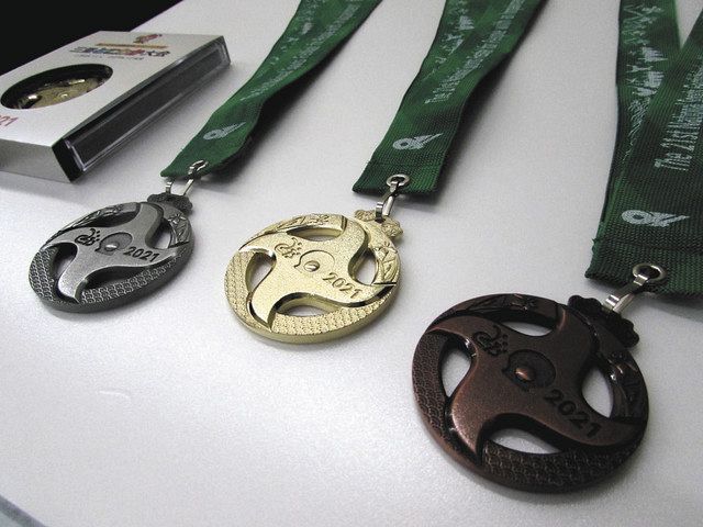 手裏剣モチーフにメダル 三重とこわか大会 中日新聞web