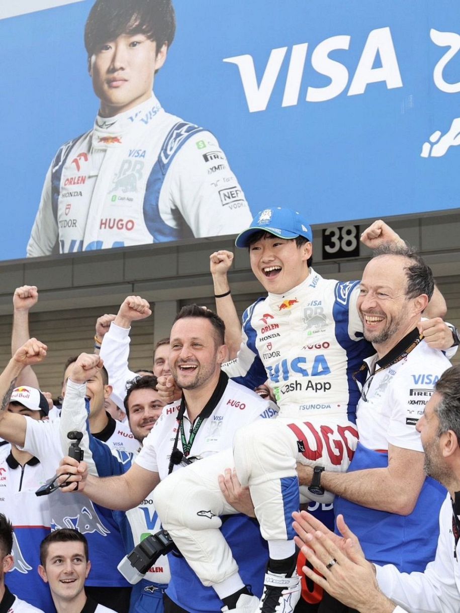 F1日本GP】角田裕毅、チームクルーを絶賛「いやぁ、めちゃくちゃ速かっ