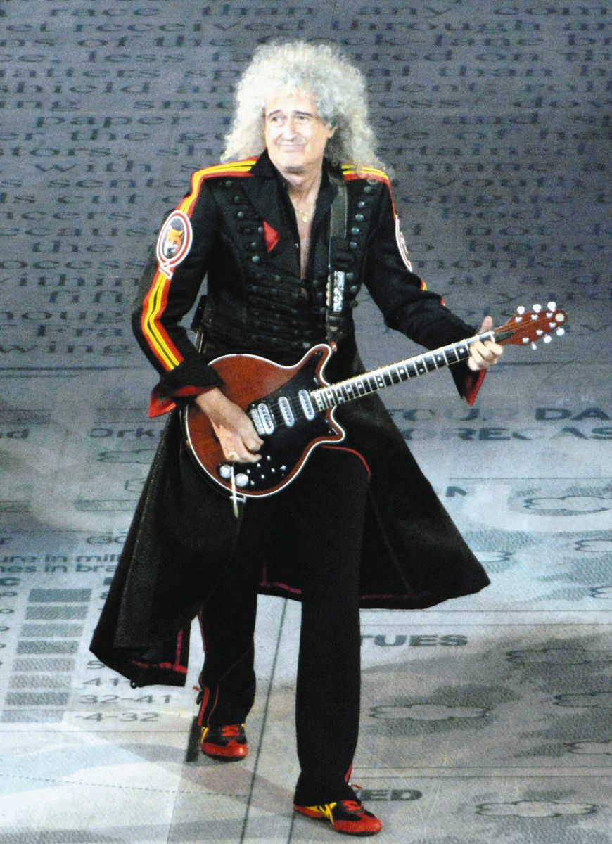 DeacyAmp. ブライアン　メイ クイーンのブライアン・メイ、「涙が出てきた」 エアロスミスのツアー