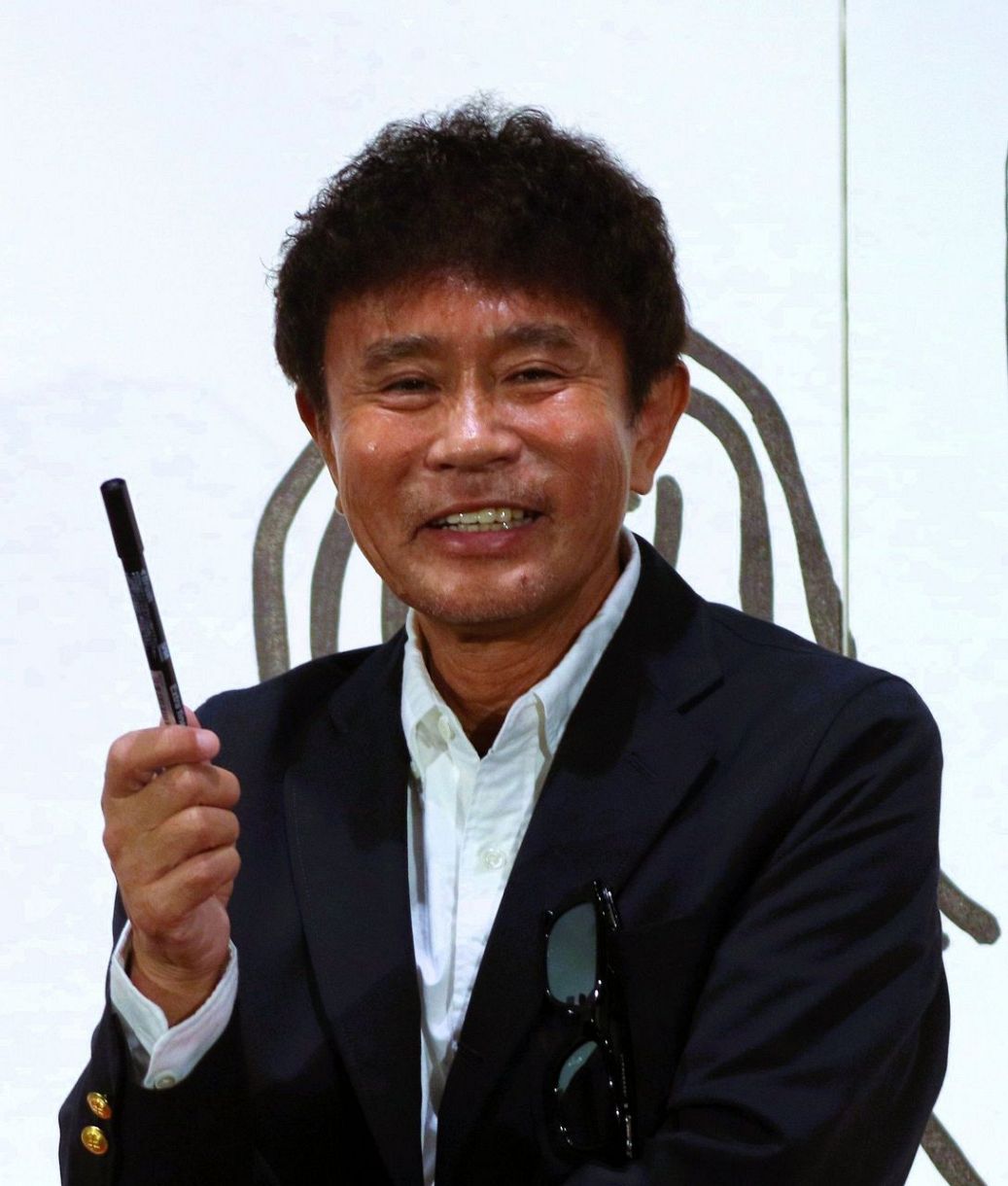 浜田雅功〝画伯〟初の個展に「素通りはやめて」 報道陣にも「笑いすぎ