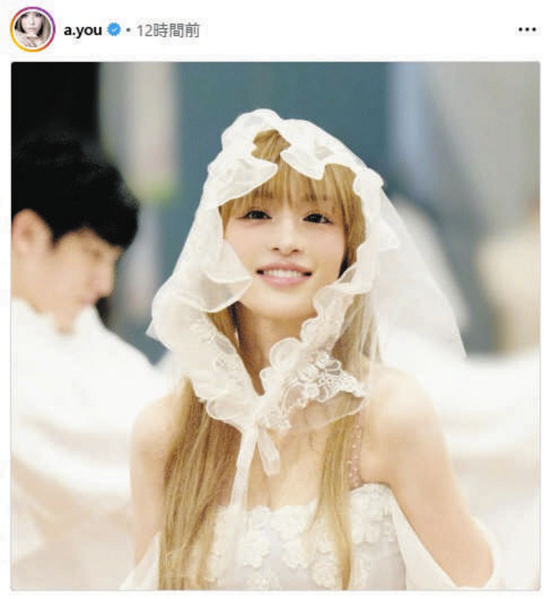 ◇浜崎あゆみ、『純白ウエディング』ショット【写真】：中日スポーツ