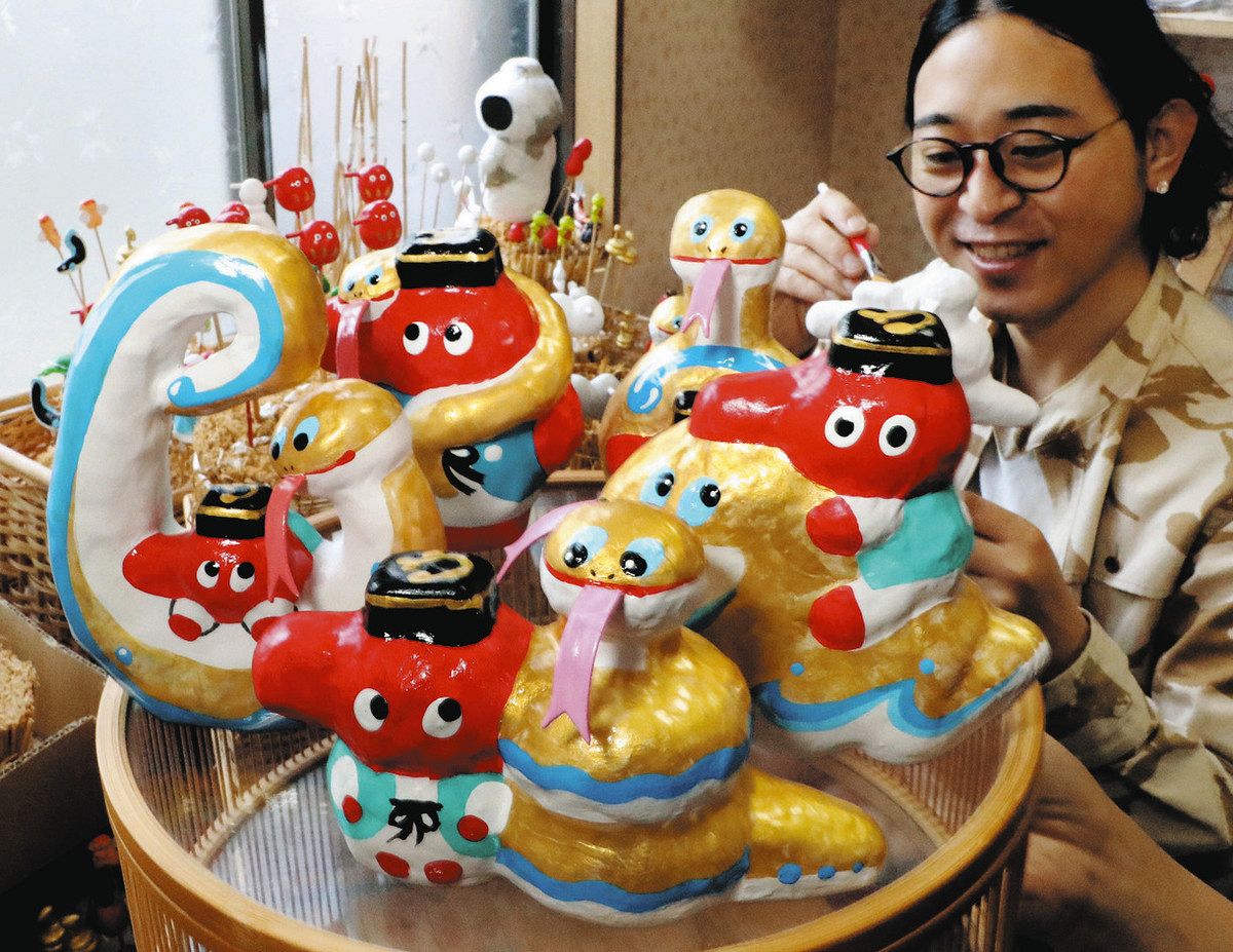 新聞ちぎり絵 静岡めぐり＞ ヘビと並ぶ遠州天狗：中日新聞しずおかWeb