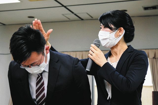 お辞儀する