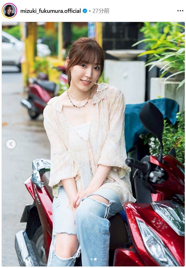 ◇譜久村聖、写真集『ドキドキ』ショット【写真集複数枚】：中日