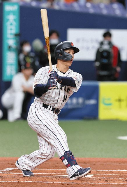侍ジャパン】「5番・左翼」吉田正尚の第1打席は空振り三振 阪神