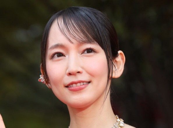 吉岡里帆