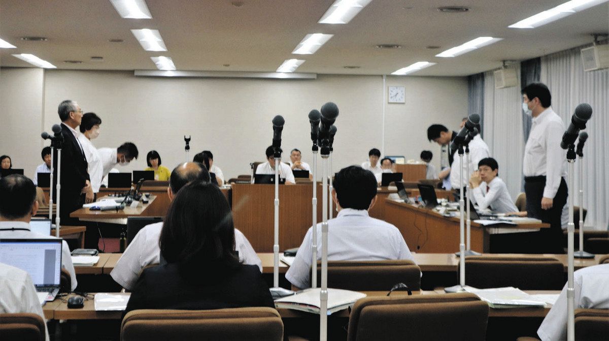 新アリーナ事業者との契約承認案、審議7時間の大紛糾の末に可決 豊橋市議会総務委、本会議可決公算高まる：中日新聞Web