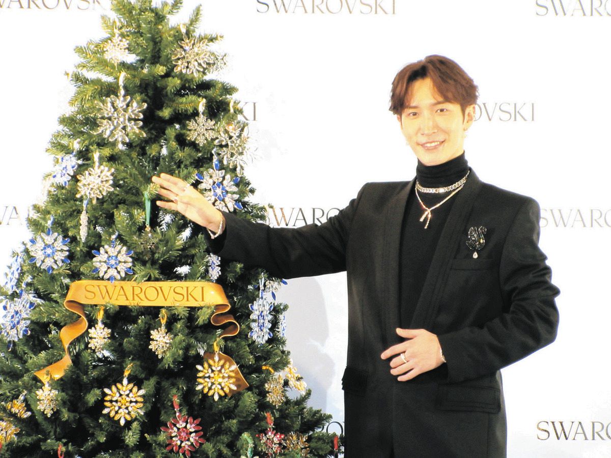 SnowMan 渡辺翔太　クリスマス2019 Snow Man渡辺翔太、スワロフスキーのジュエリーをプレゼント