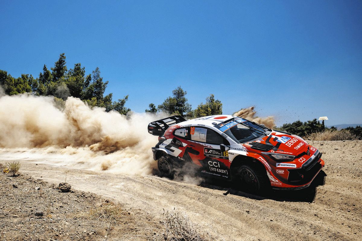WRC】3位の勝田貴元、「過酷なラリーで表彰台に立ててうれしい」 優勝