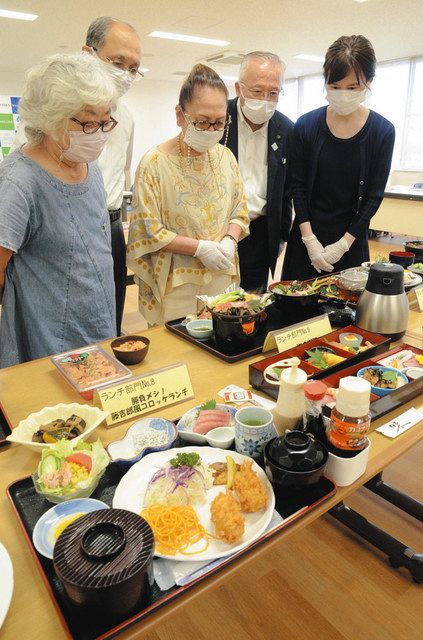 王位戦 勝負メシ ２０メニューをお披露目 中日新聞しずおかweb