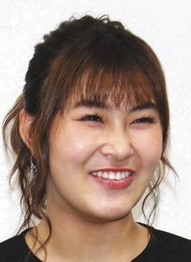 村上佳菜子 な なんか眉毛が今以上にイカッテル 山田満知子コーチとの高校時代の２ショットに反響 中日スポーツ 東京中日スポーツ