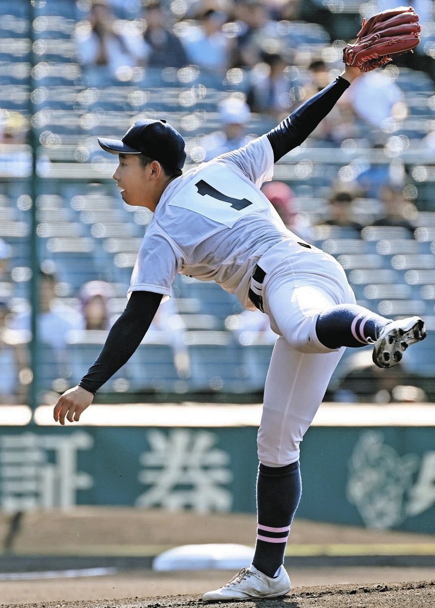 羽琉 変則フォーム』でたどり着いた甲子園…長野日大・山田羽琉は涙  昨秋から本格的に投手、巨人・高梨を参考に二段モーション取り入れる：中日スポーツ・東京中日スポーツ