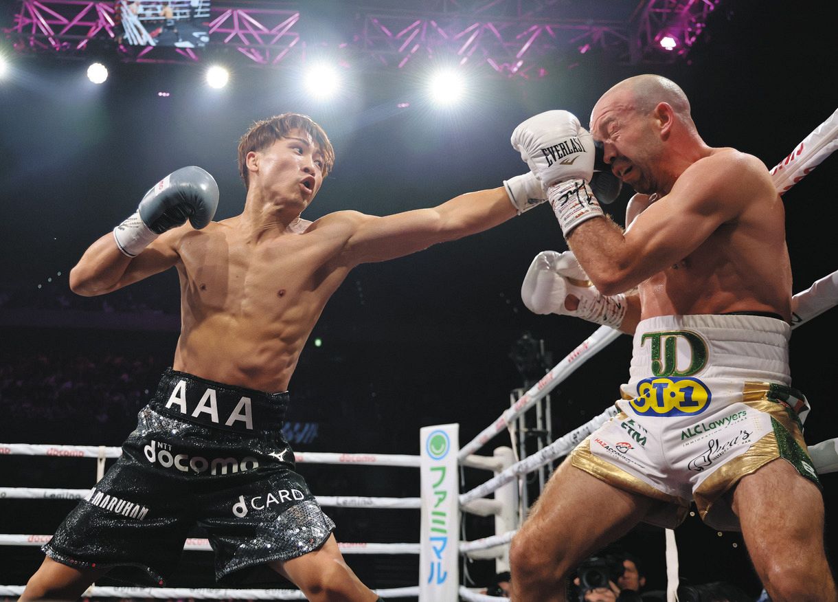 井上尚弥が7回TKO勝ち ドヘニーが腰に違和感 自己最長の9戦連続 井上尚弥が7回TKO勝ち ドヘニーが腰に違和感 自己最長の9戦連続