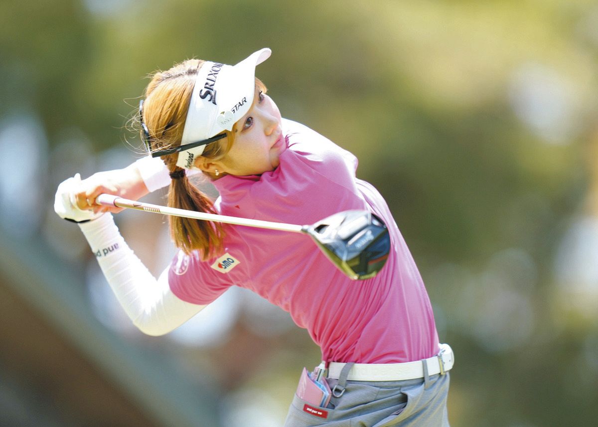 女子ゴルフ】都玲華、今季のルーキー優勝へ1番乗りへ 清水重憲
