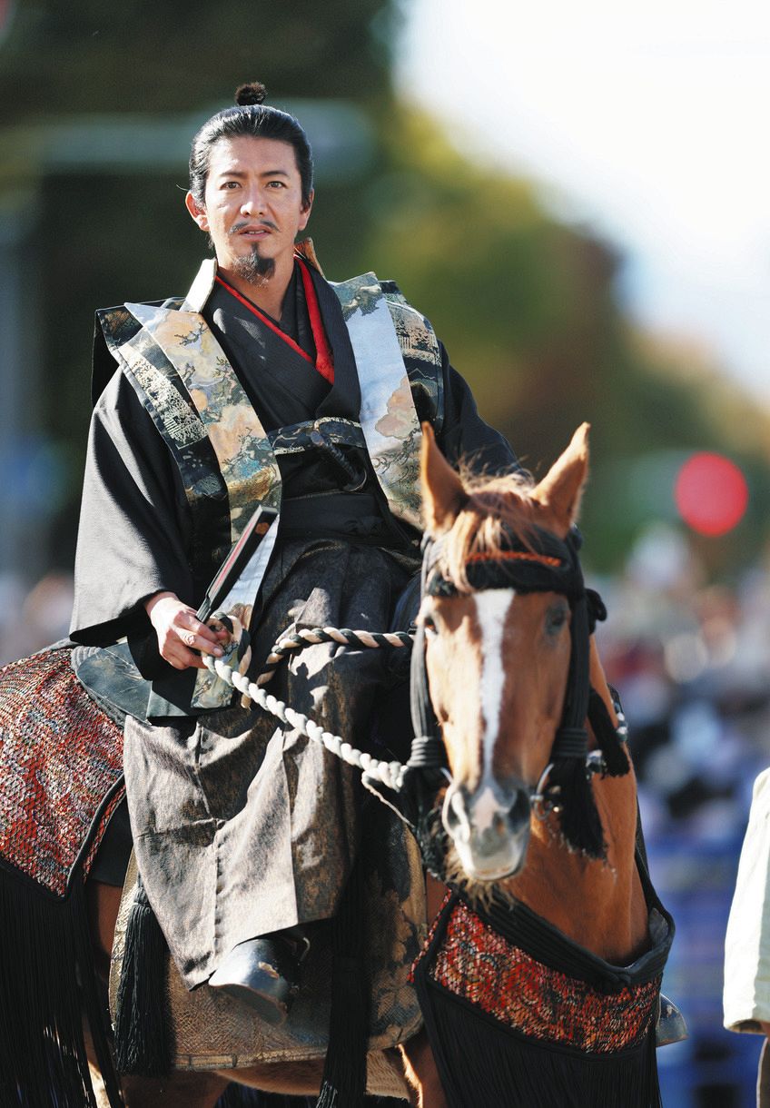 【写真ギャラリー】キムタク信長、出陣じゃ!!:中日スポーツ・東京中日スポーツ