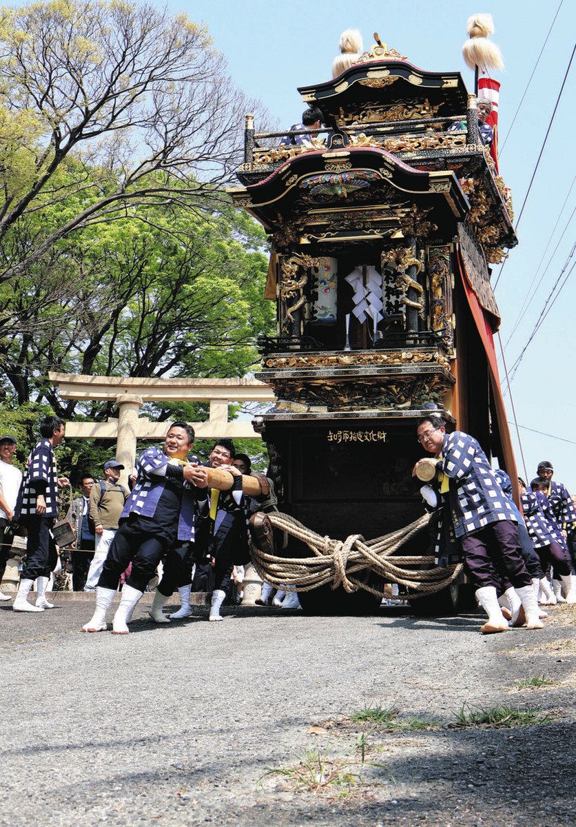 山車と祭り人、街中繰り出す 知多半島各地で14日も春祭り：中日
