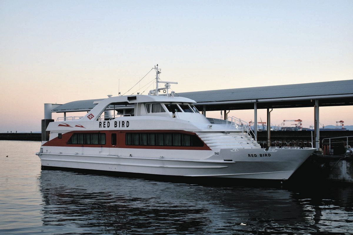 代替船「レッドバード」到着 津エアポートライン、12月下旬就航へ：中