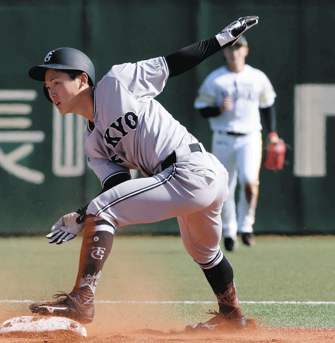 巨人・浦田俊輔 地元長崎で自慢の足アピール「凡打をヒットにできた