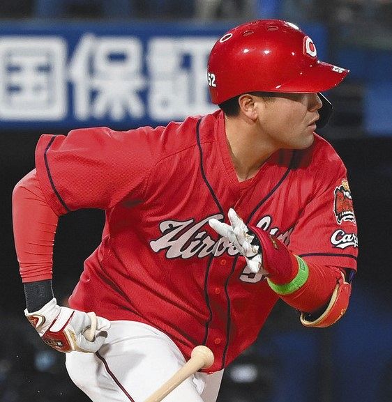 広島東洋カープ　アメフト風イベントユニフォーム　末包昇大　Sサイズ　完売品 広島東洋カープ アメフト風イベントユニフォーム 末包昇大 Sサイズ 完売品