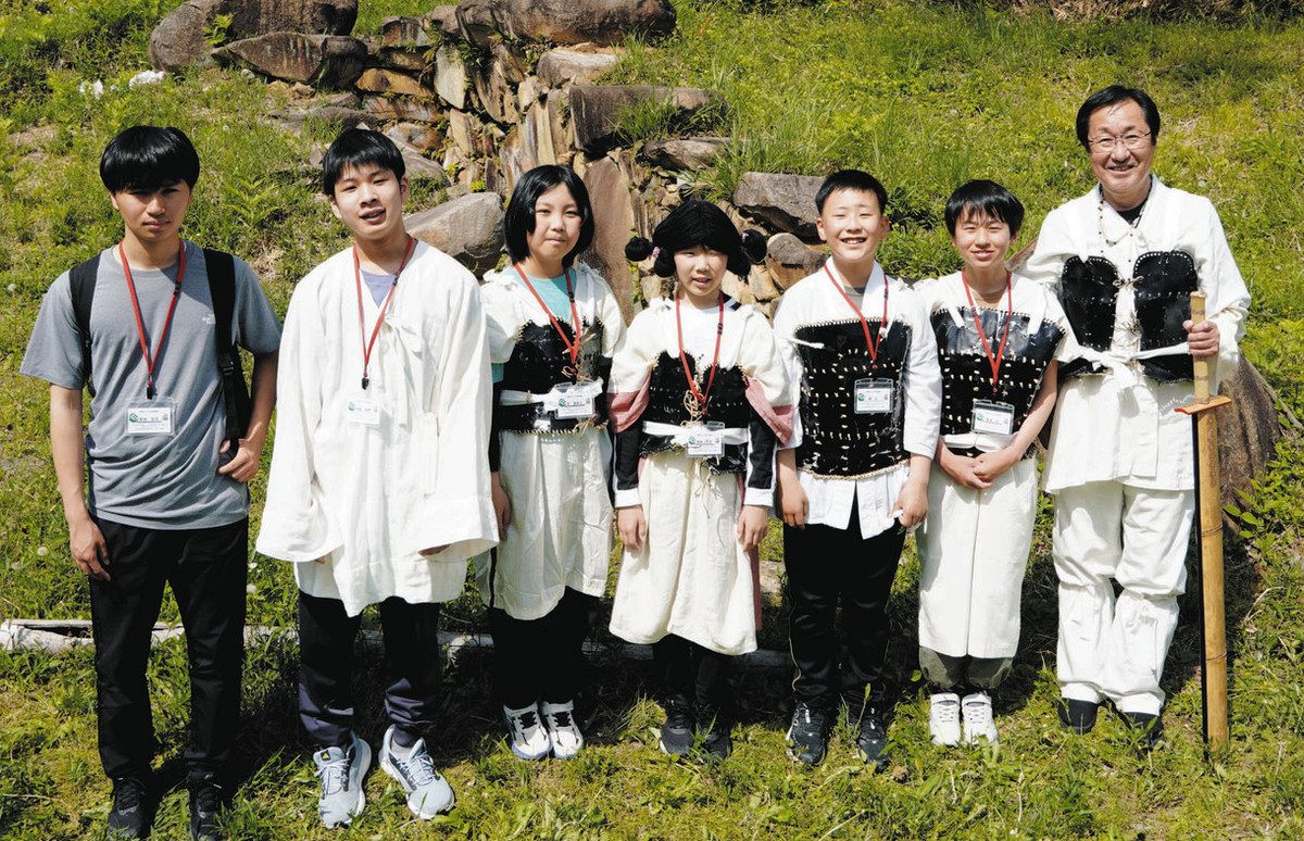船来山古墳群の魅力学んで 本巣市教委、こども学芸員6人に委嘱：中日