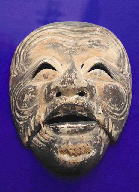 穏やかな表情、室町時代の翁 敦賀市立博物館で祭り面特集：中日新聞Web