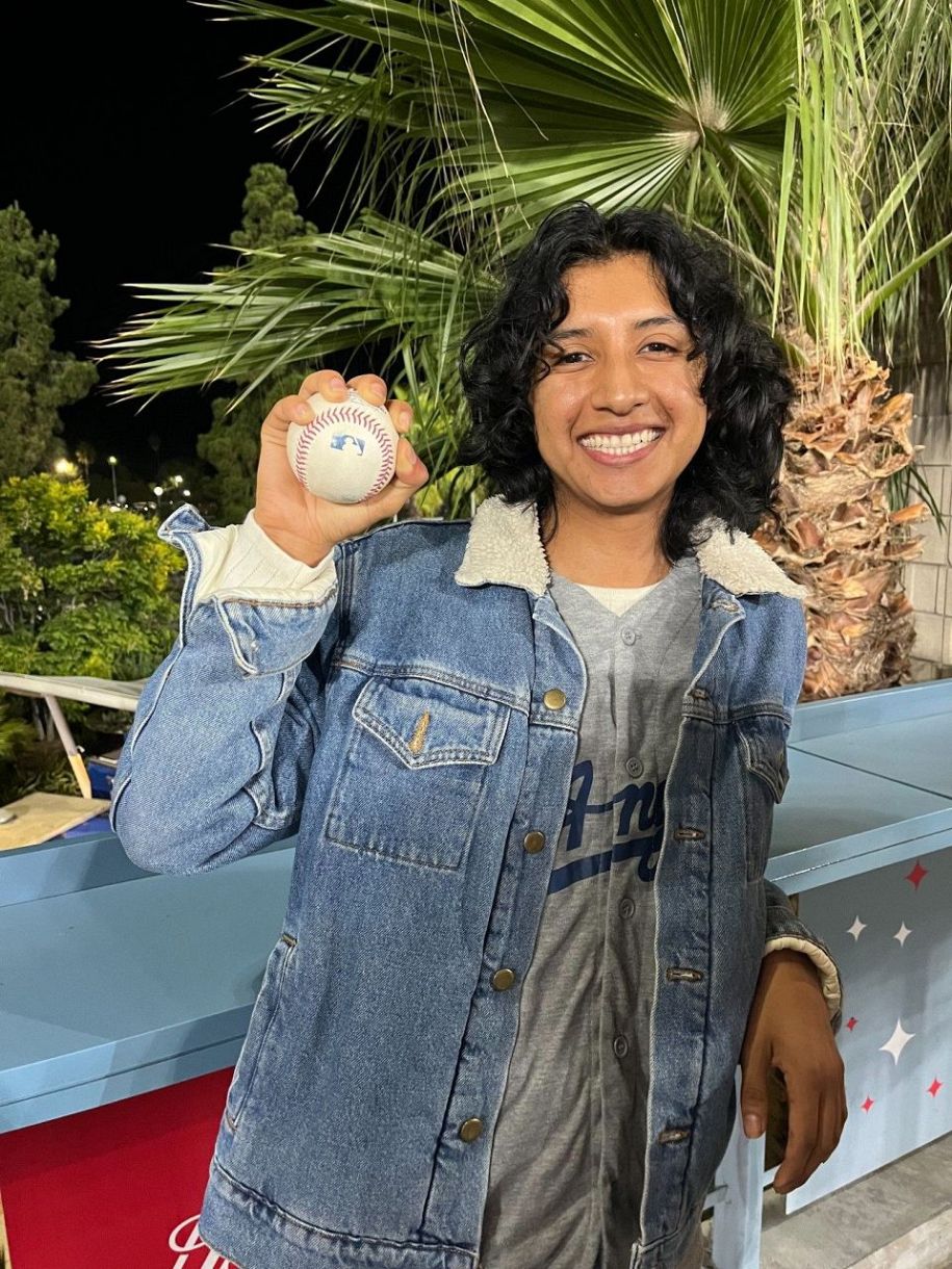 大谷翔平、52号ホームランボールは地元大学生がキャッチ 「背番号17は