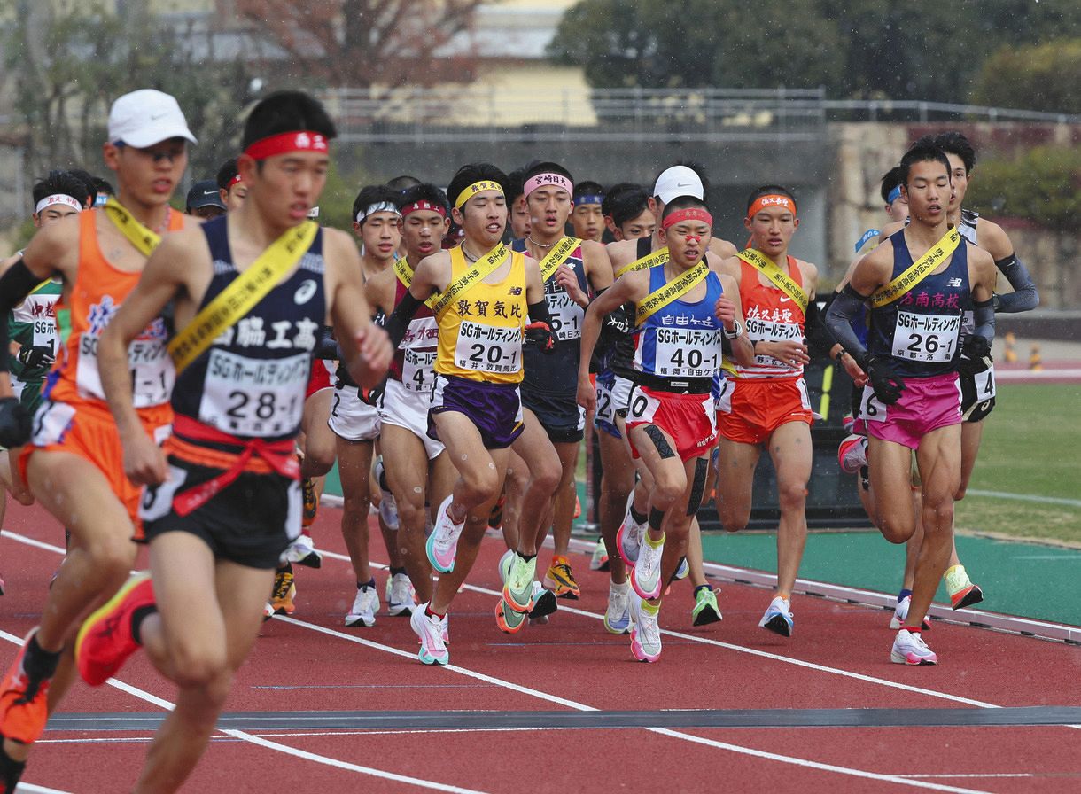 世羅が2年連続11度目の優勝 小雪の舞う厳しい寒さの中で熱い走りを見せる 全国高校駅伝男子 中日スポーツ 東京中日スポーツ