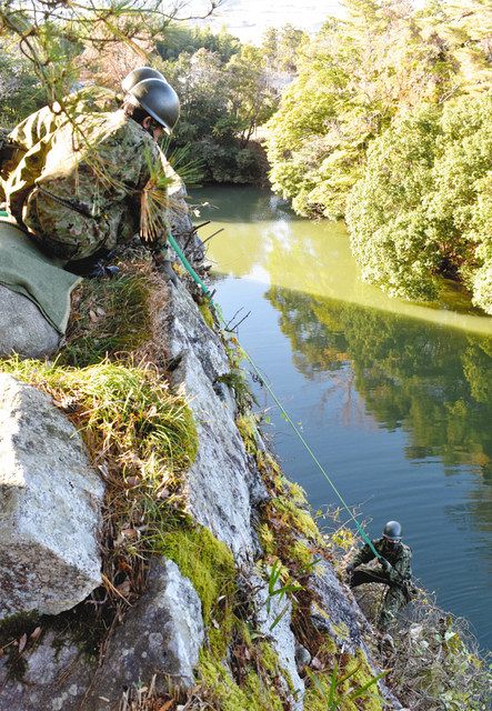 日本有数の高石垣 伊賀上野城 陸自隊員が清掃 中日新聞web