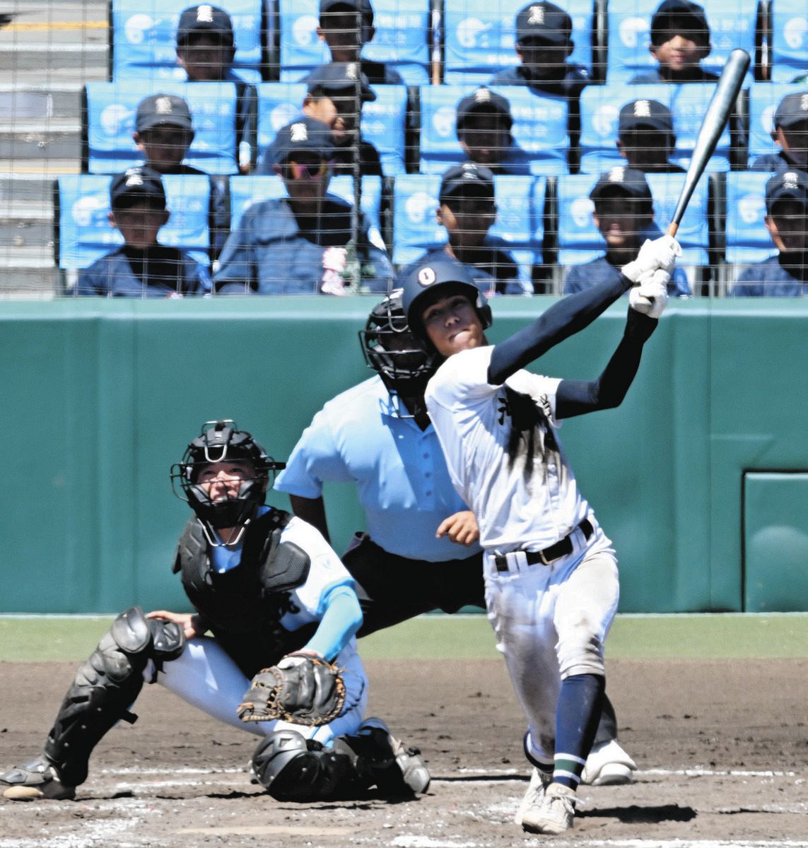 沖縄尚学　2019-1 M 決勝打の沖縄尚学・比嘉大登、指笛響いた大声援に「ここは沖縄の球場