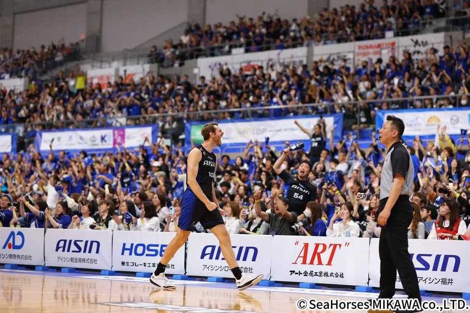 バスケBリーグ】シーホース三河が中地区2位で3年ぶり4回目の バスケBリーグ】シーホース三河が中地区2位で3年ぶり4回目の