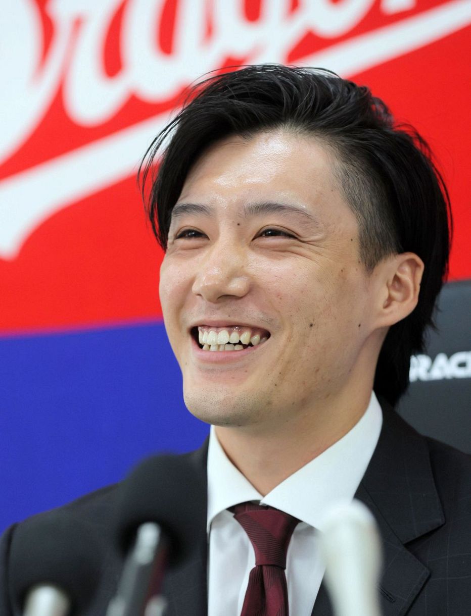 中日】斎藤綱記、2200万円増の4500万円でサイン 来季は「10月