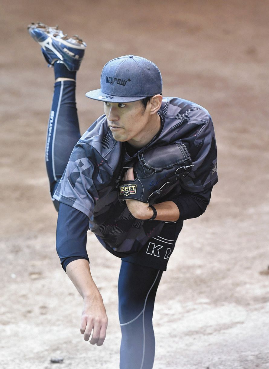 巨人 Fa加入の井納翔一が初ブルペンに手応え 新天地での目標は 中日スポーツ 東京中日スポーツ 巨人 Fa加入の井納翔一が初ブルペンに手応え 新天地での目標は 中日スポーツ 東京中日スポーツ
