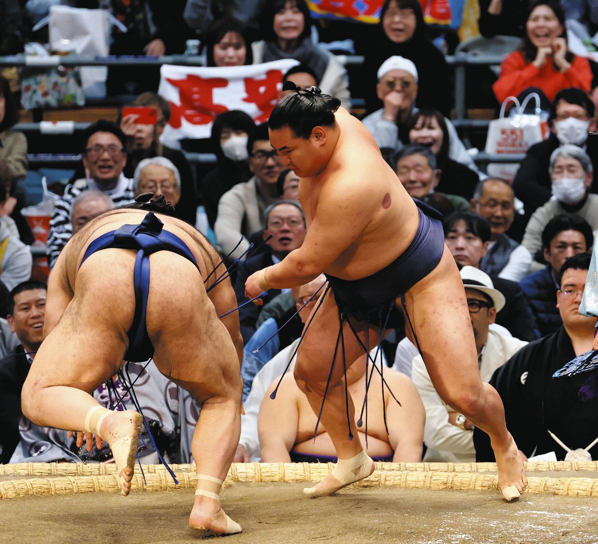 豊昇龍、「熱くなるけど…」高安との長いにらみ合いも冷静さ失わず