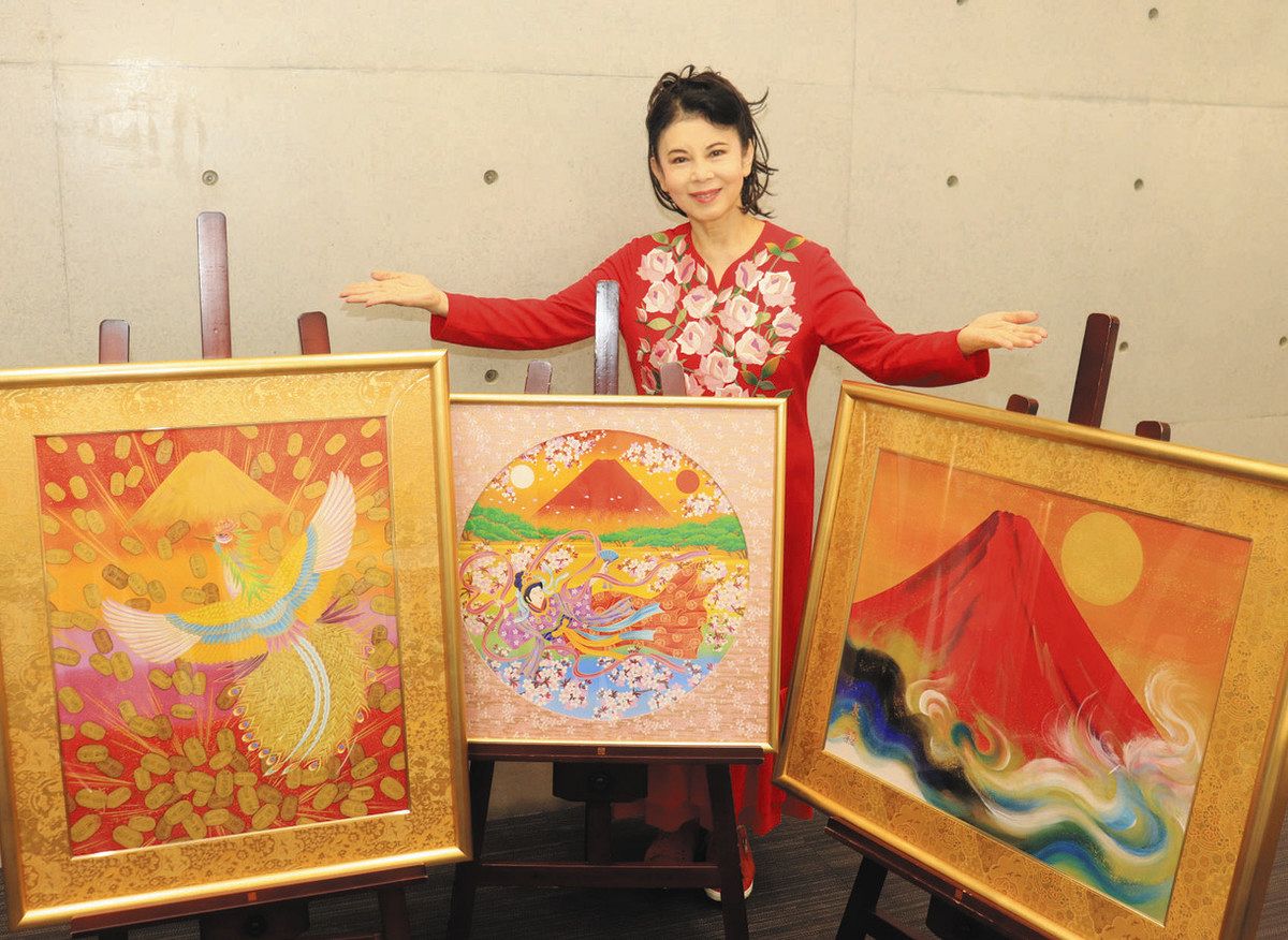 定番 赤色の絵でパワーを 女優あいはら友子さん、津で日本画展：中日 絵画