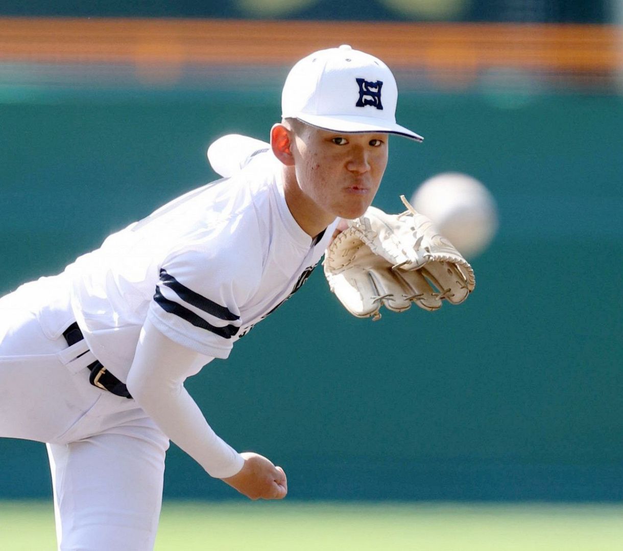 優勝争い軸は夏5連覇中の近江…センバツ出場・彦根総合は複数投手