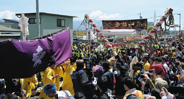 御柱曳行古絵巻　復製　諏訪大社　御柱祭 御柱曳行古絵巻 復製 諏訪大社 御柱祭 Amazon.co.jp: 御柱